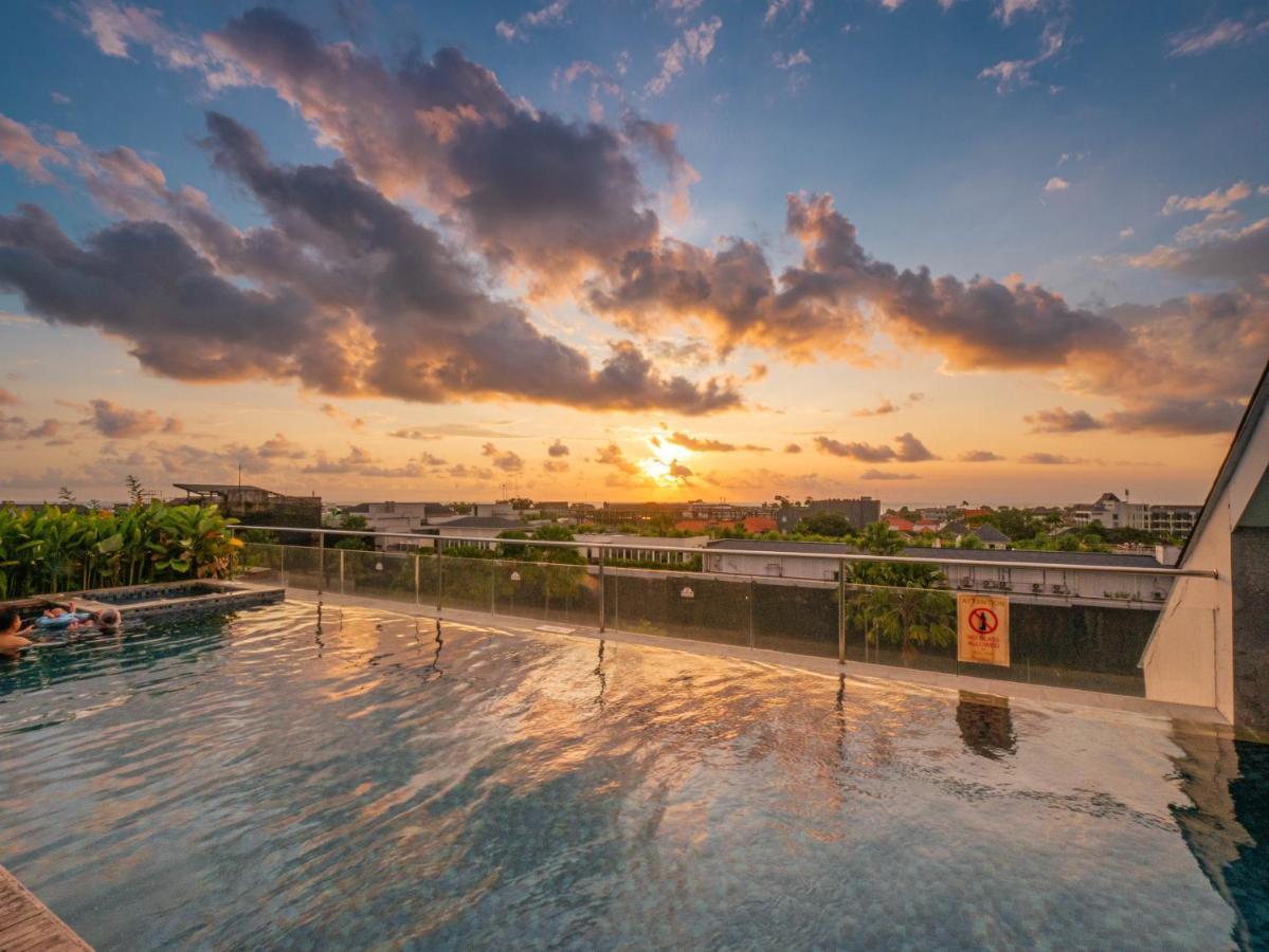 Jambuluwuk Oceano Seminyak Hotel Экстерьер фото