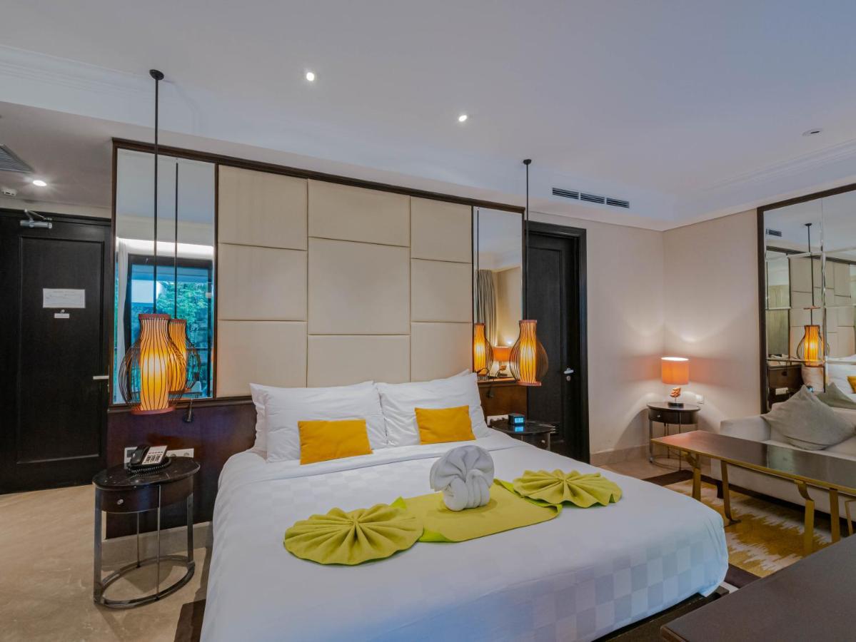 Jambuluwuk Oceano Seminyak Hotel Экстерьер фото