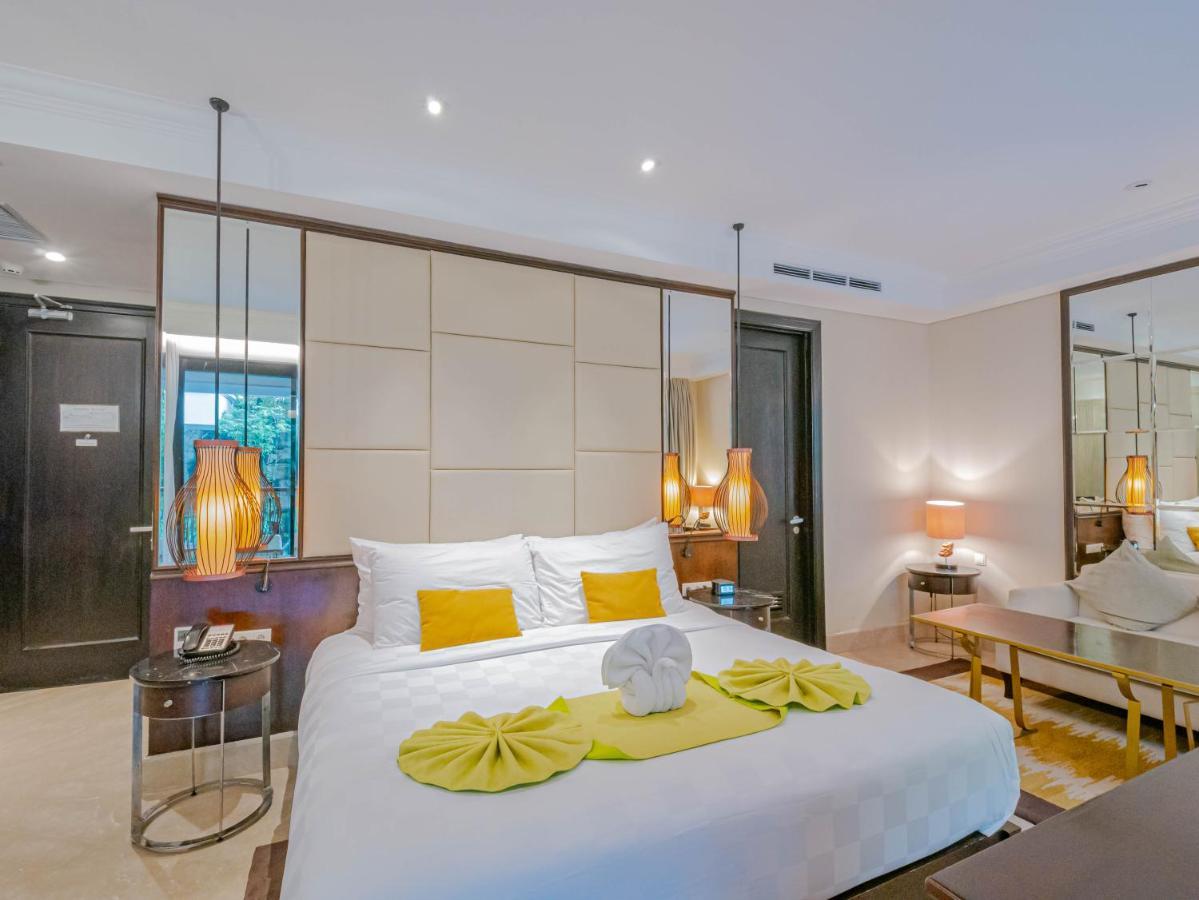 Jambuluwuk Oceano Seminyak Hotel Экстерьер фото