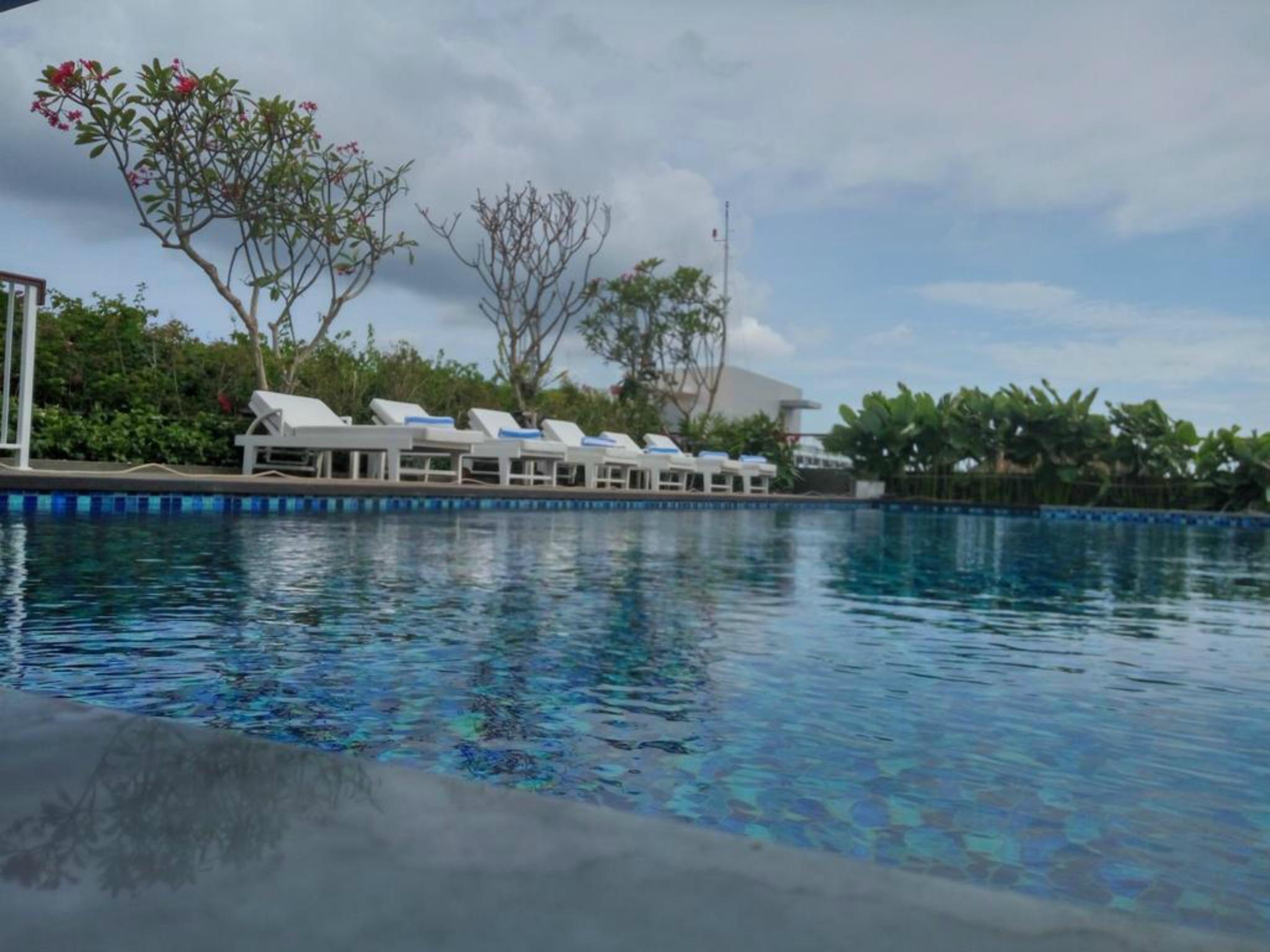 Jambuluwuk Oceano Seminyak Hotel Экстерьер фото